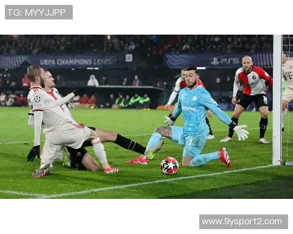 德天空报道拜仁追逐费耶诺德19岁右后卫吉瓦罗雷德英超多队同样关注