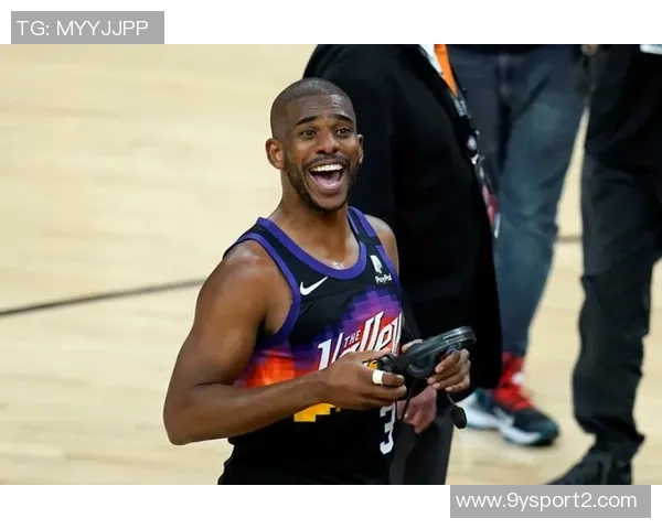 保罗早晨跑步保持自律精神焕发与媒体人见面状态良好 保罗早晨跑步保持自律精神焕发与媒体人见面状态良好